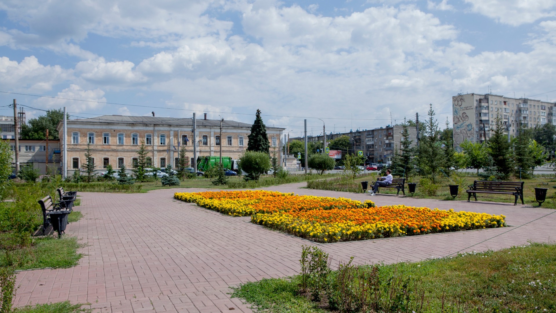 Площадь Павших революционеров в Челябинске
