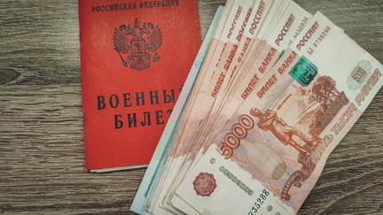 За подписание контракта дают по 50 тысяч рублей призывникам из Челябинска