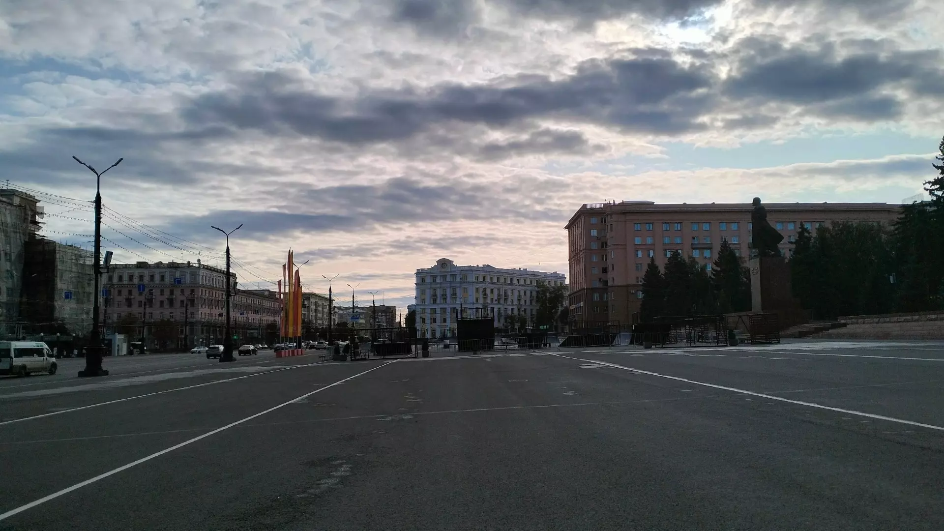 Площадь Революции в Челябинске