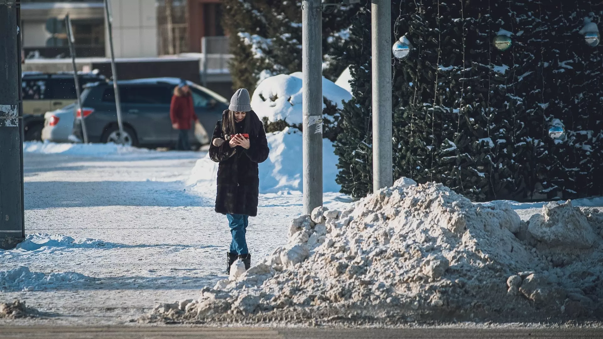 Челябинских подрядчиков оштрафовали на 1,6 млн рублей за лед на тротуарах