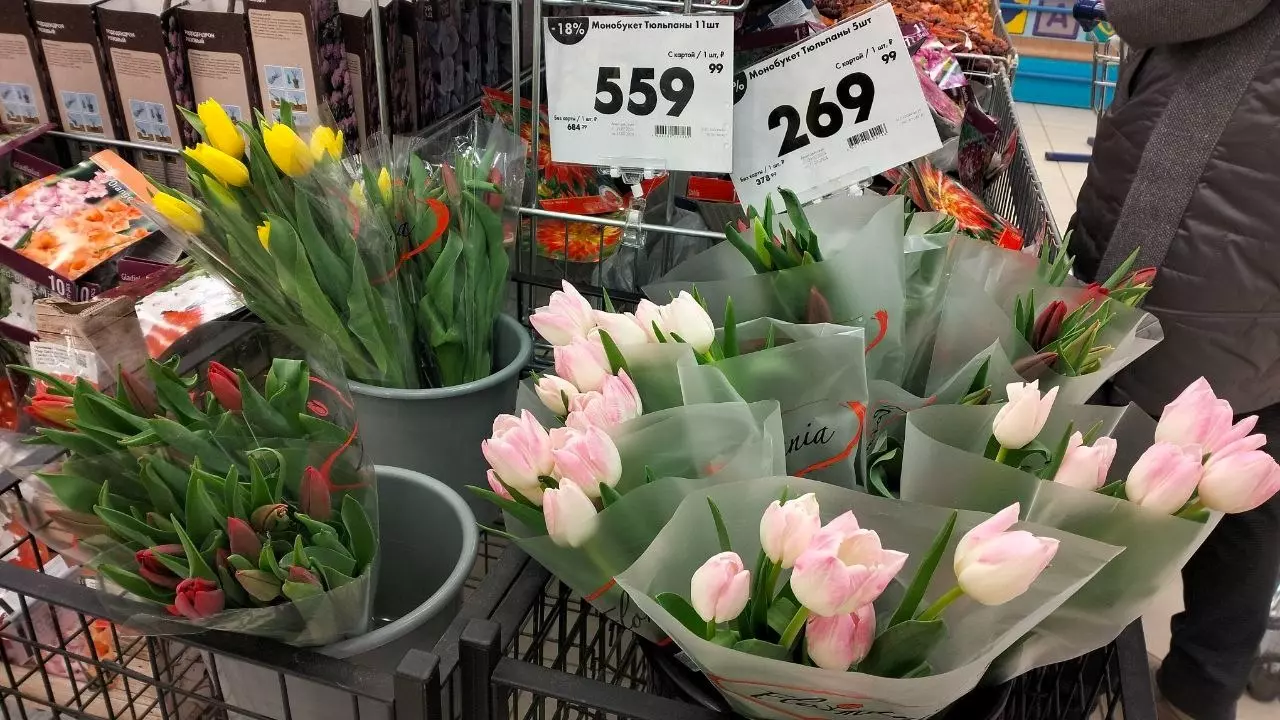 Стали известны цены на цветы в Челябинске в преддверии 8 марта