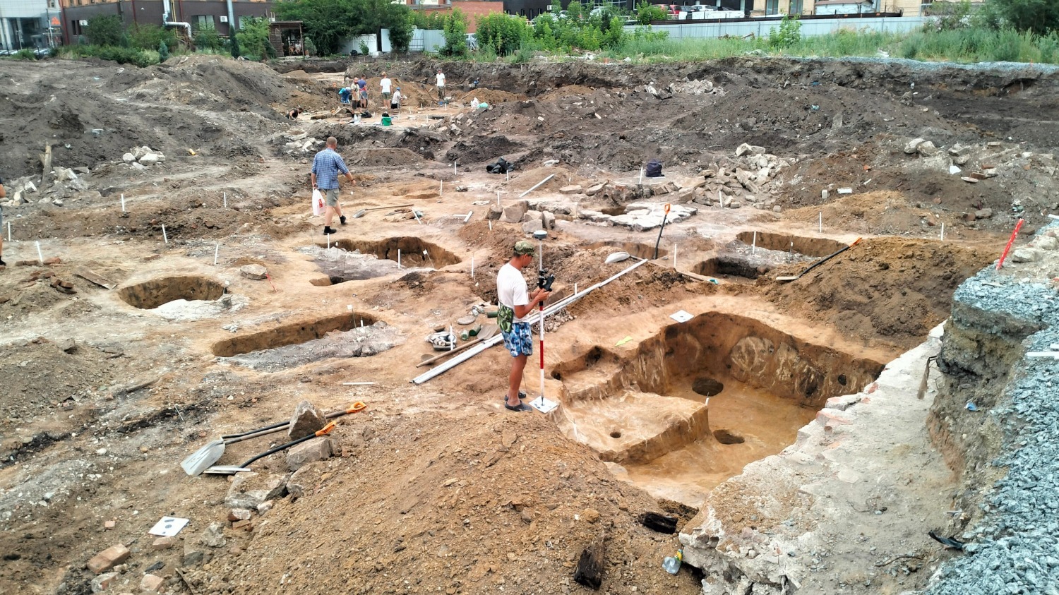 Археологические раскопки на улице Пушкина в Челябинске завершаются