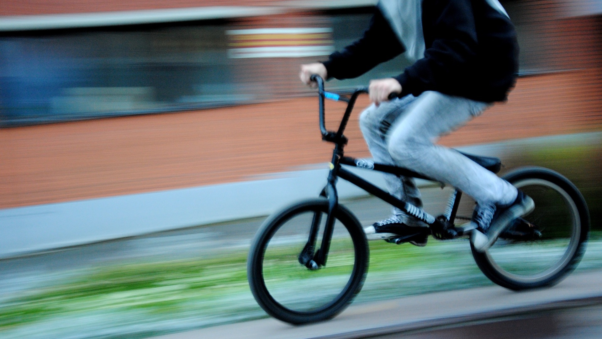 Не дал дорогу молодому: челябинец насмерть сбил 15-летнего велосипедиста