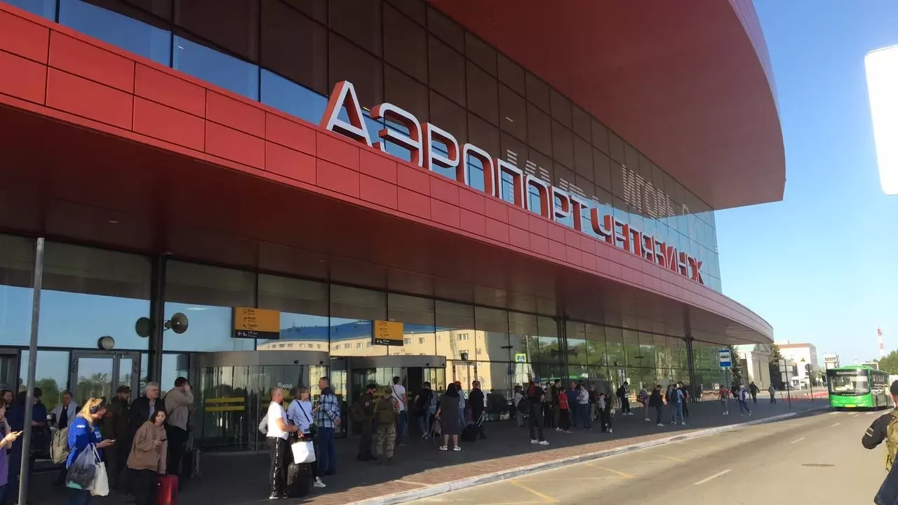 В челябинском аэропорту задержаны рейсы из-за погодных условий