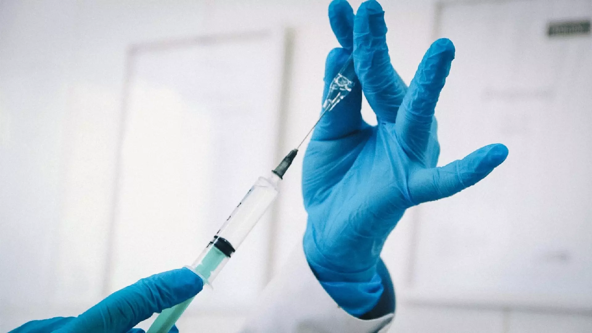 Партия тройной вакцины от кори, краснухи и паротита поступят на Южный Урал