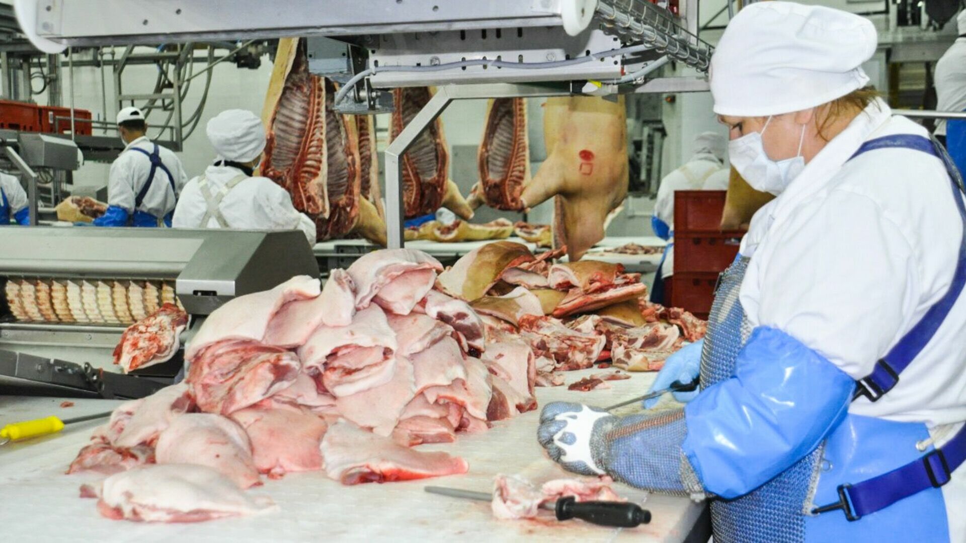 Колбасный цех за 200 млн рублей продается в Челябинской области