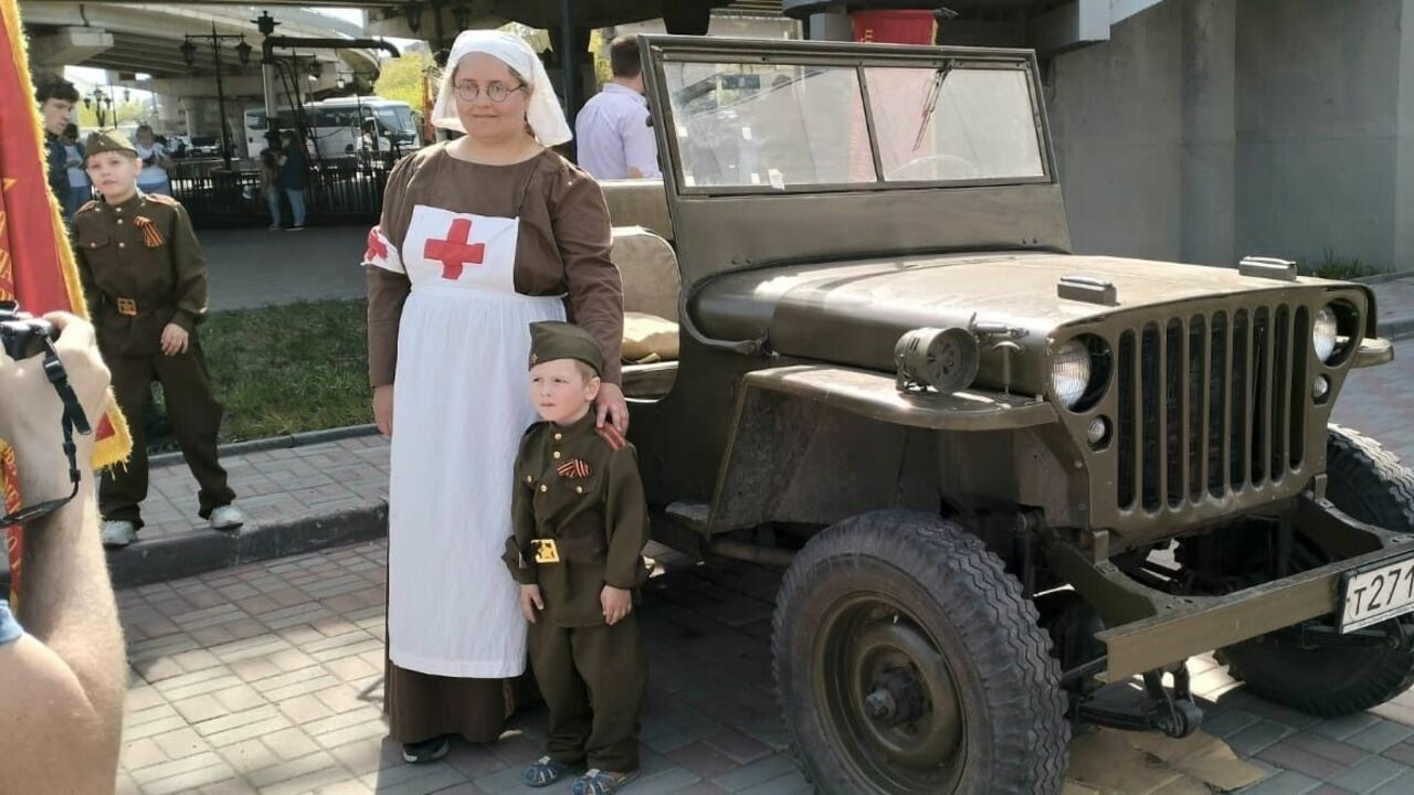 Выставка военной техники вблизи челябинского вокзала понравилась детям и взрослым