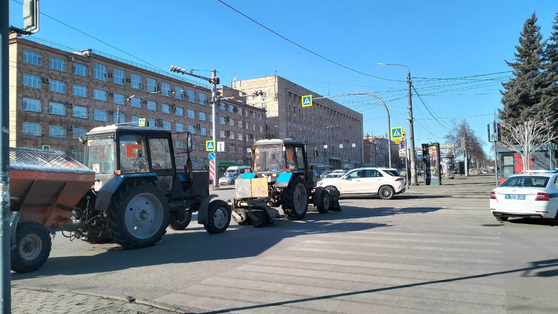 Утром 18 марта в Челябинске перекрыли улицу Энтузиастов