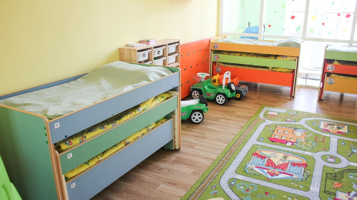Суд приговорил воспитателя детсада, сломавшего бедро ребенку в Челябинской области