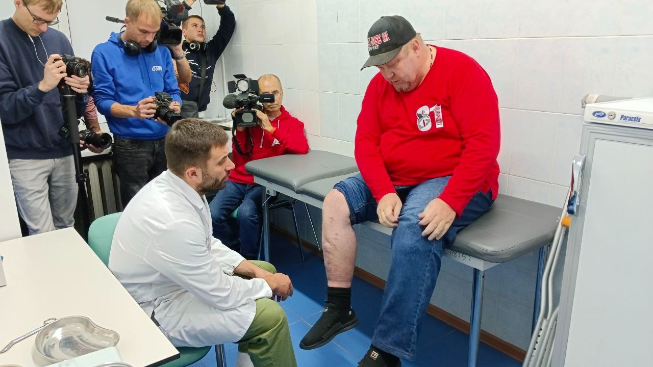 Байкеру с переломанными ногами сделали несколько операций в Челябинске