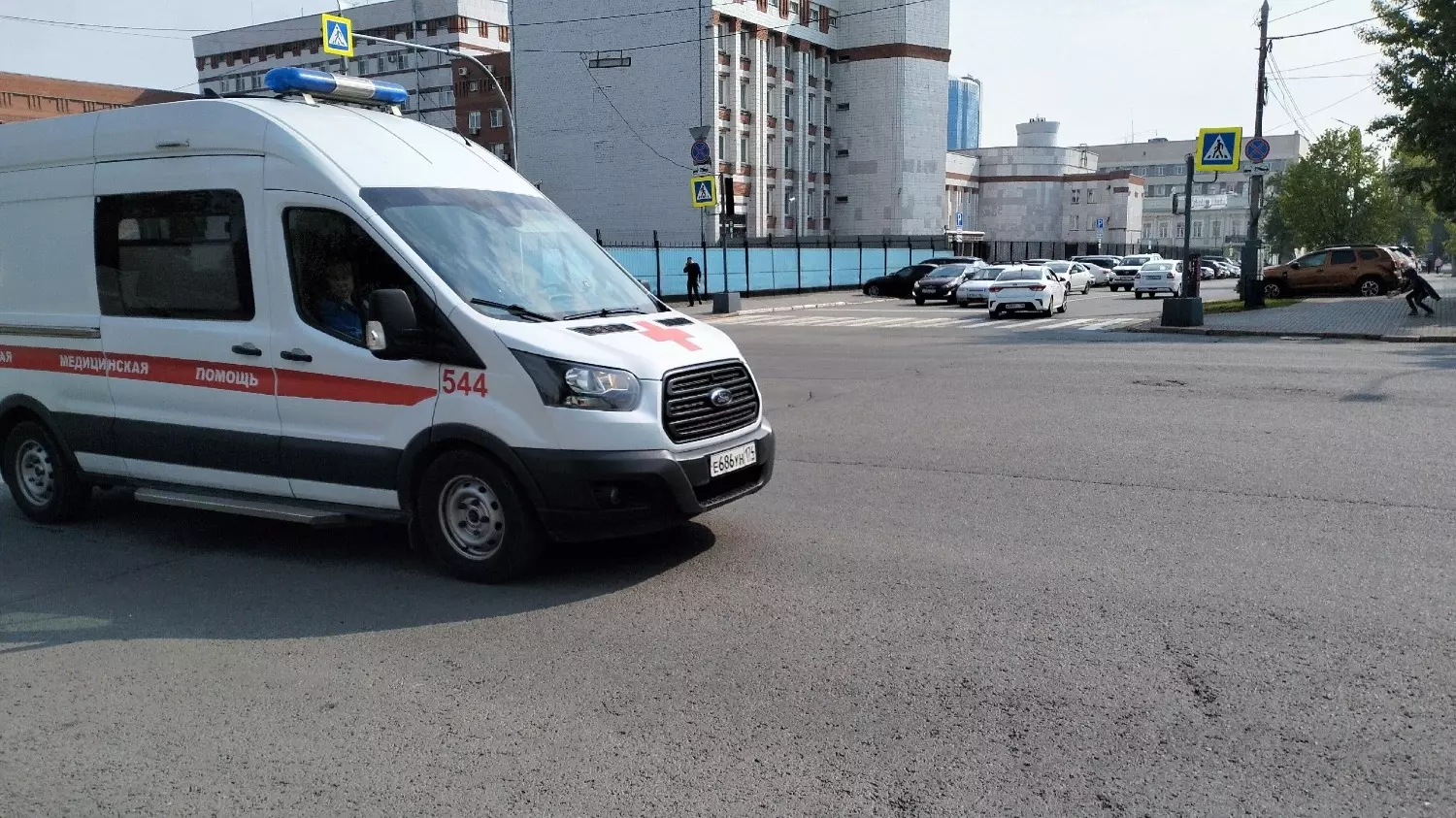 Скорая помощь на улицах Челябинска