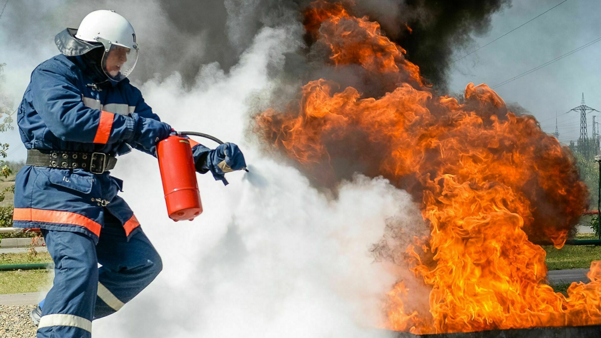 «Огонь не возникает из ниоткуда» — Текслер высказался о пожарах в Челябинской области