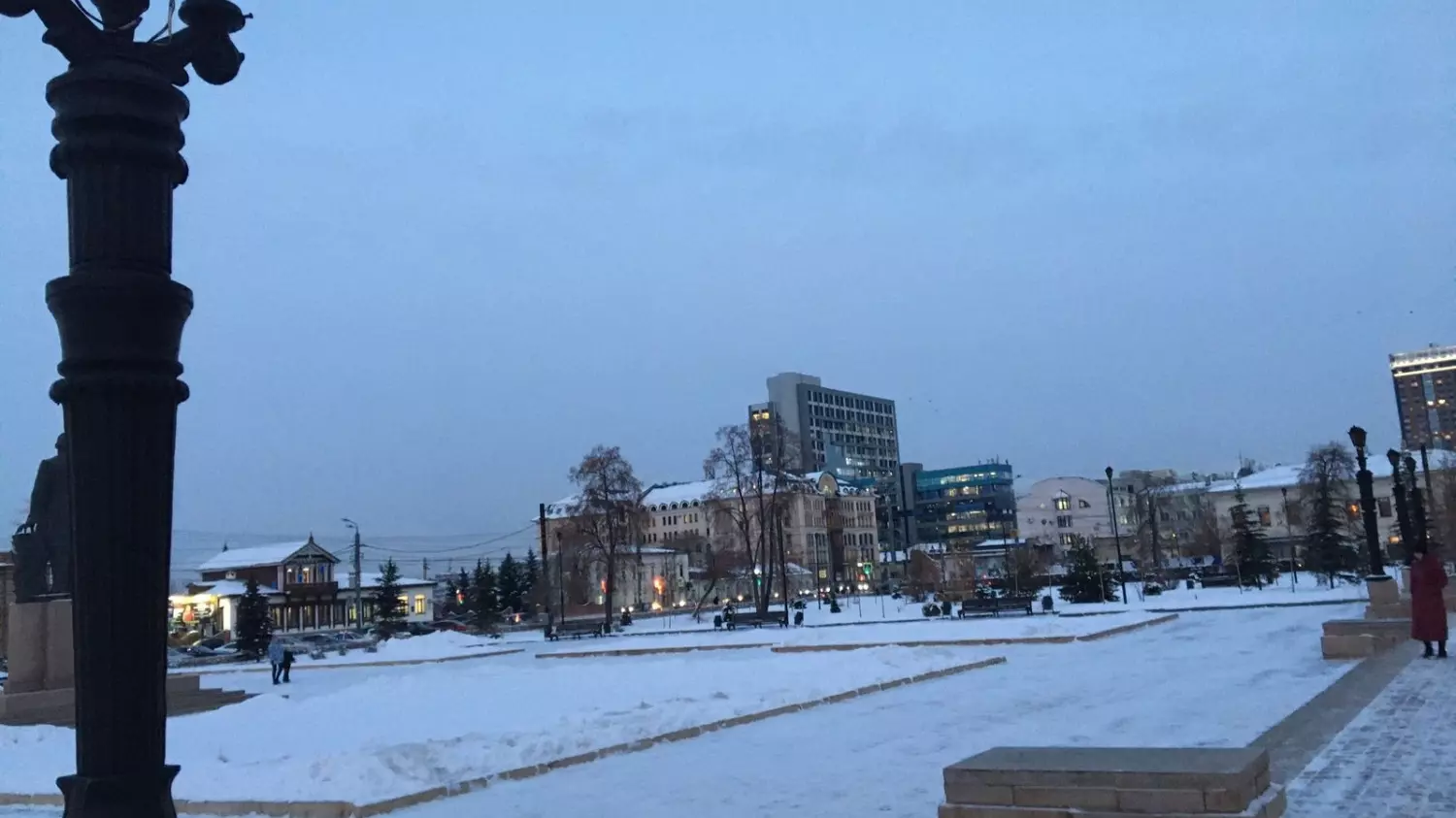 Площадь искусств в историческом центре Челябинска