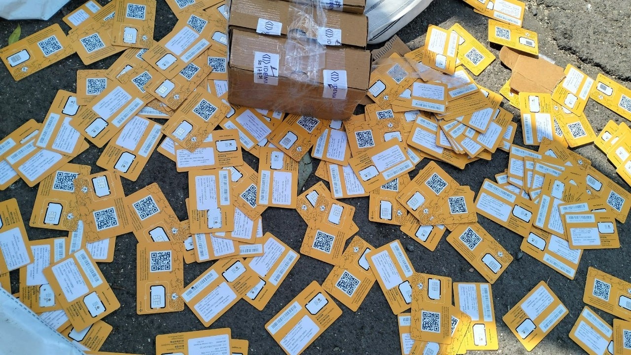 Много неиспользованных сим-карт «Билайн» выбросили на мусорку в Челябинске