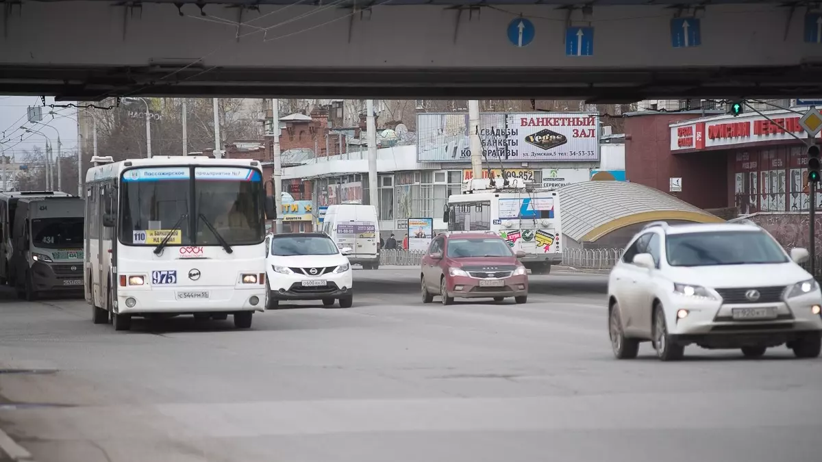 В Челябинске отменяют два популярных маршрута и переводят и регулируемый тариф