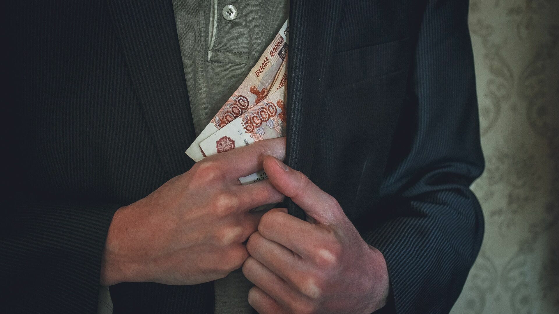 Могут больше не декларировать свои доходы депутаты Заксобрания Челябинской области