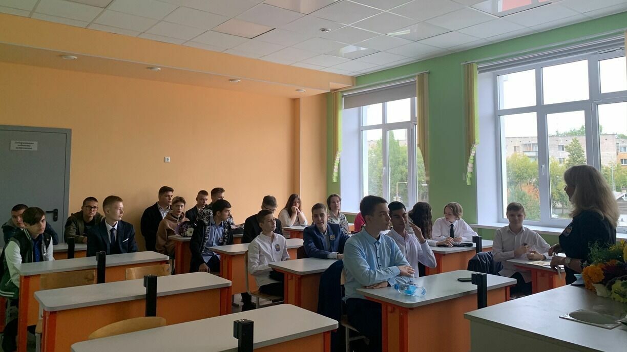 Снижается количество заболевающих COVID-19 школьников в Челябинской области
