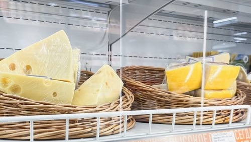 Челябинец украл в магазине сыра на 4 тысячи рублей