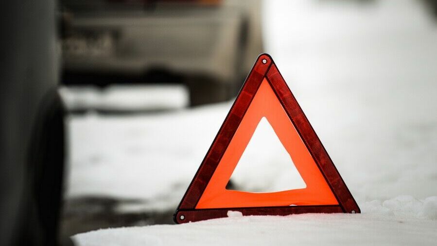 ДТП с участием четырех автомобилей произошло на перекрестке в Челябинске