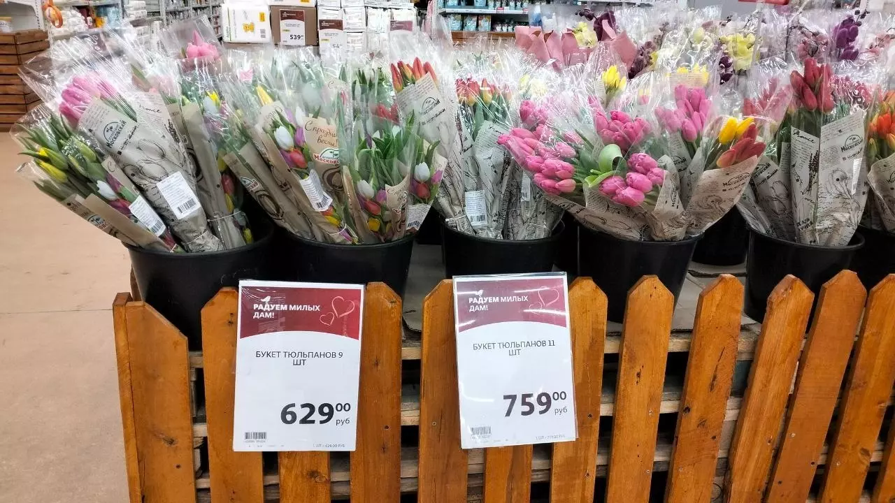 Букеты тюльпанов по 9 и 11 штук в Челябинске