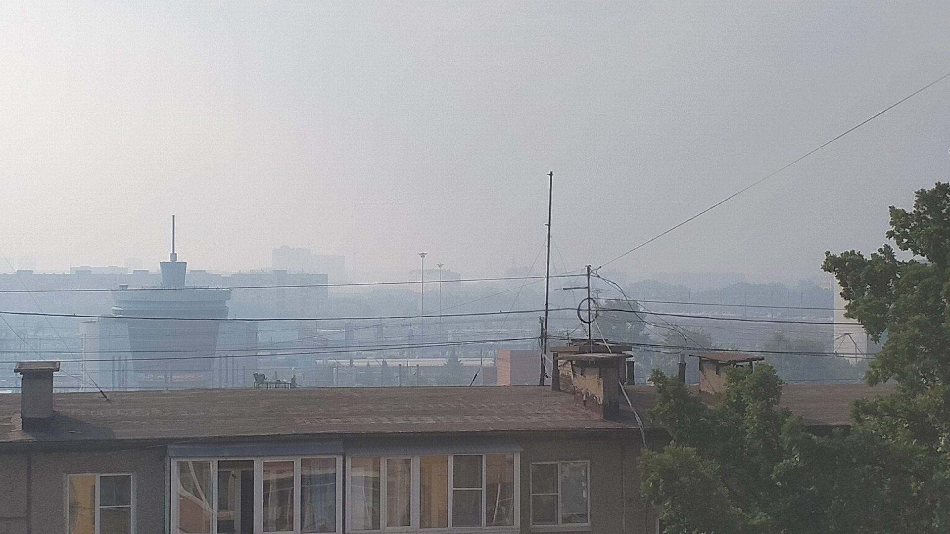 Челябинск в дыму с раннего утра