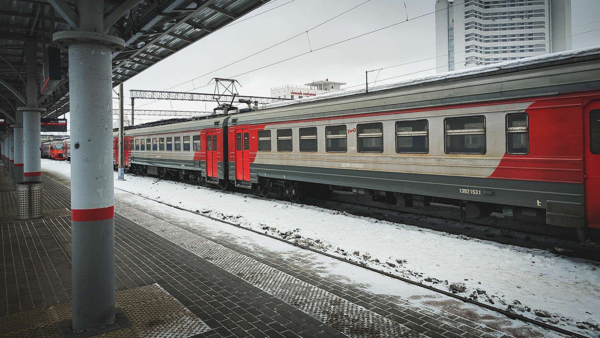 Локомотив сошел с рельсов на станции в Челябинске