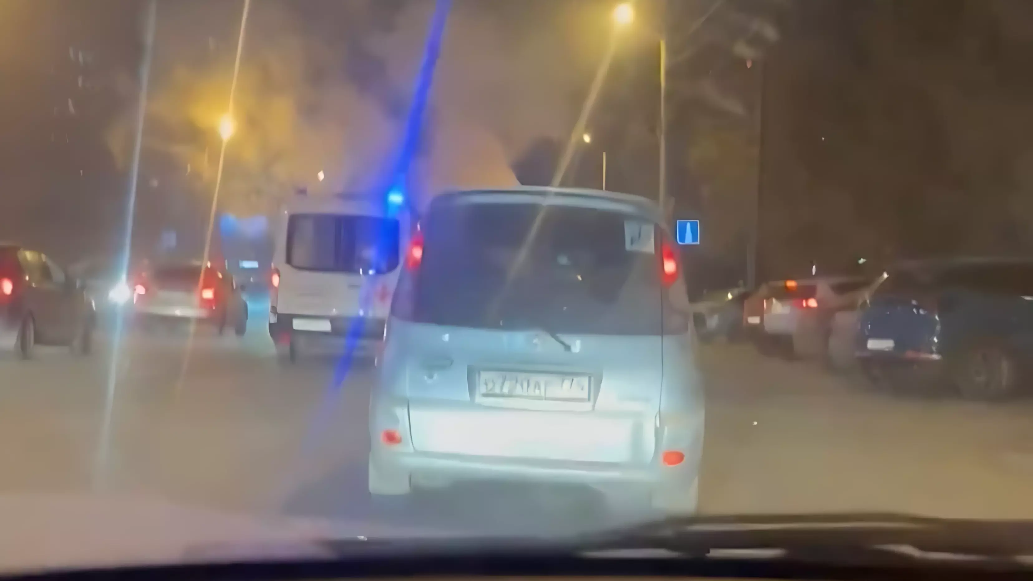 В Челябинске вспыхнул автомобиль