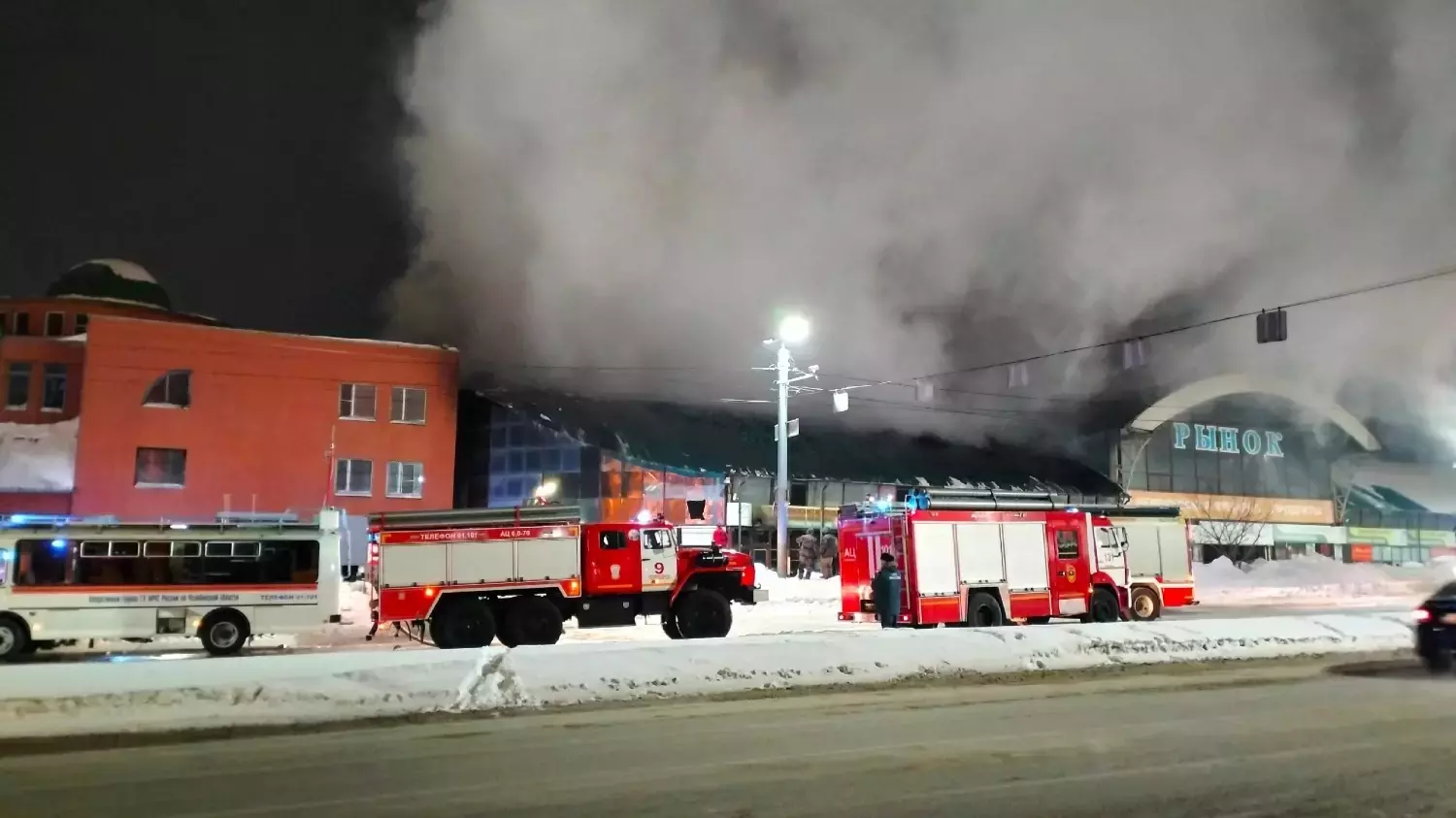 Пожар на рынке и другие ЧП — как закончилась неделя в Челябинске