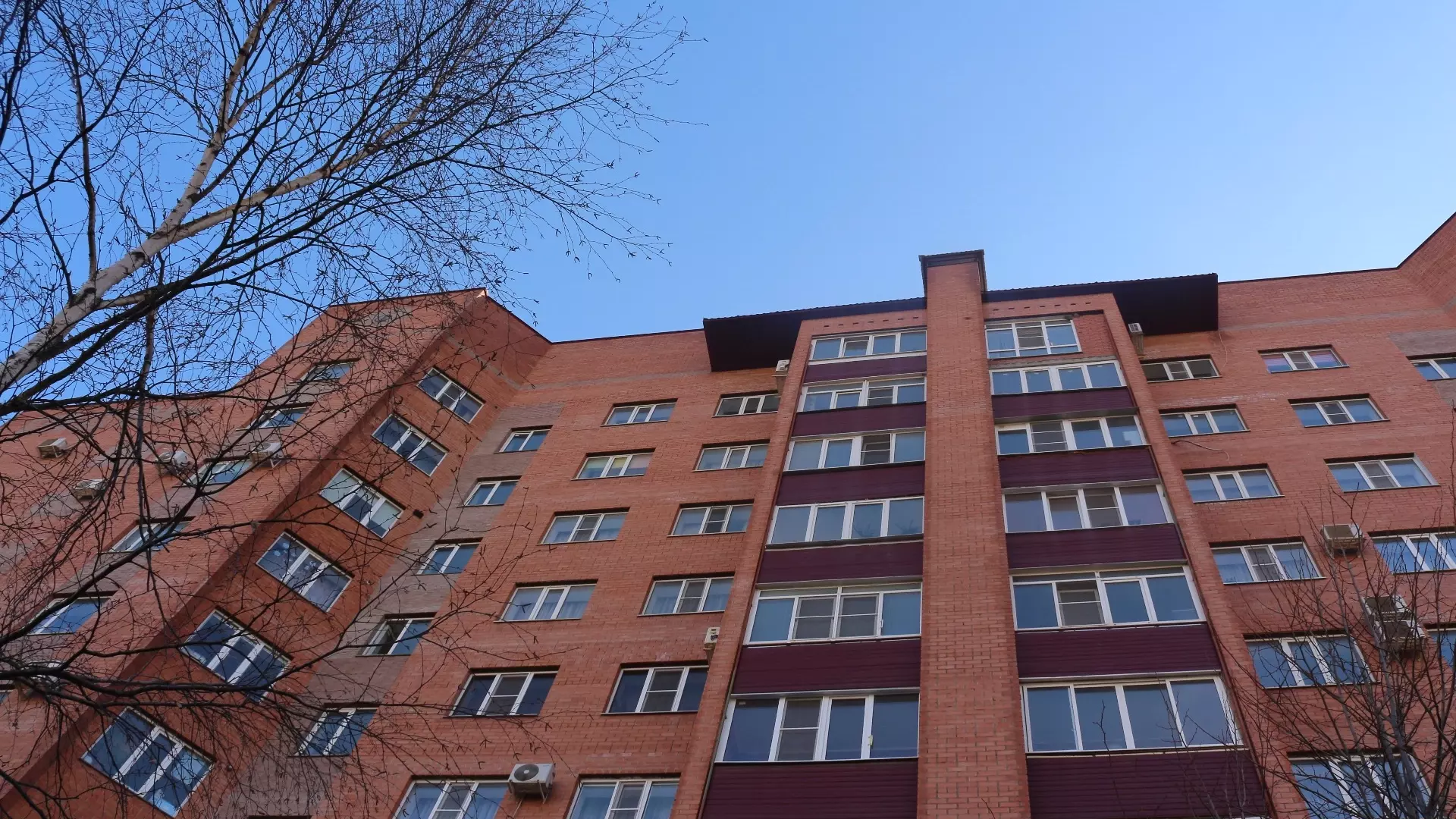 В Челябинске снесут незаконный надстрой на крыше многоэтажки