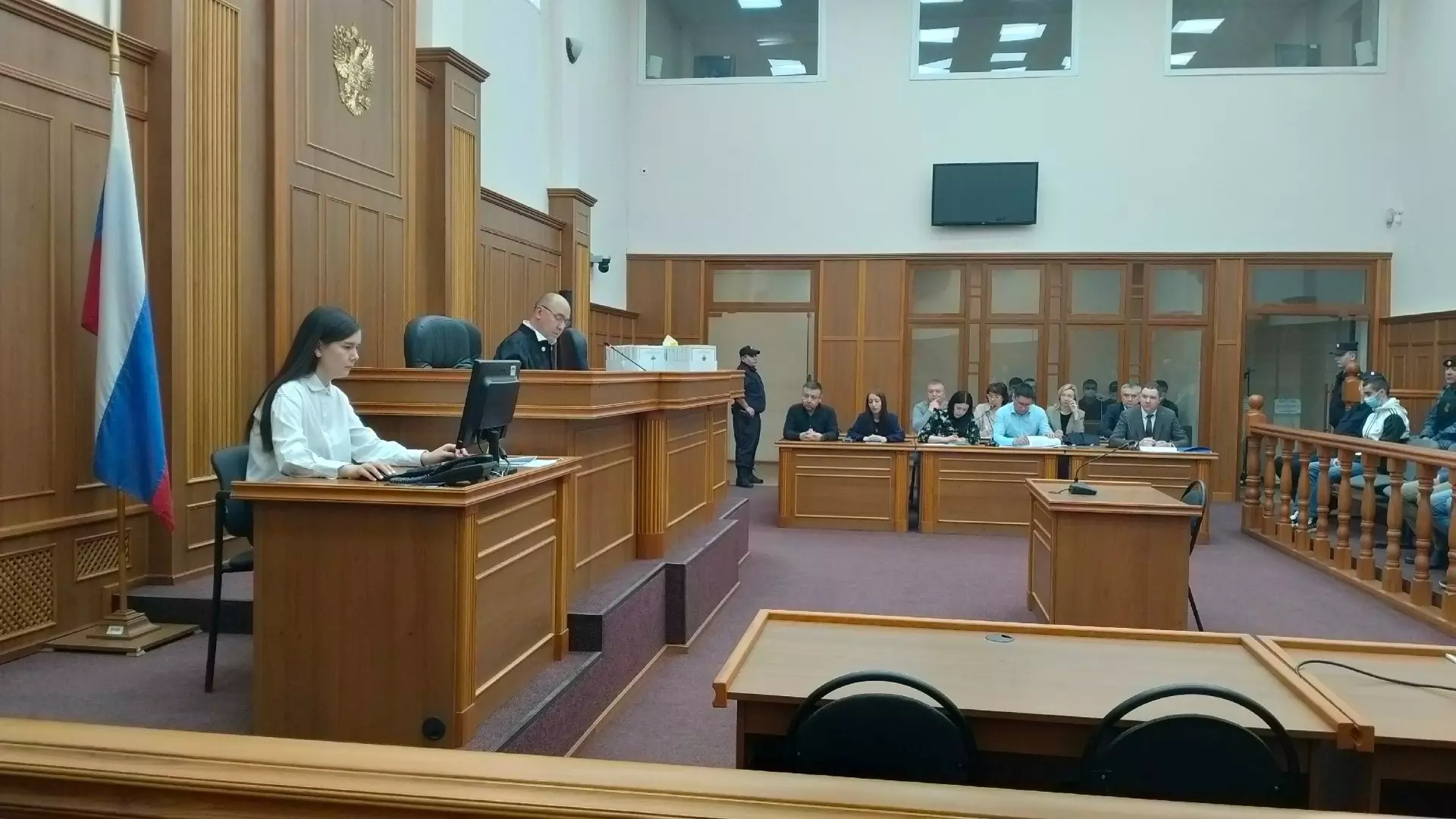 Мигрантов продолжают судить в Челябинске за убийство подростка