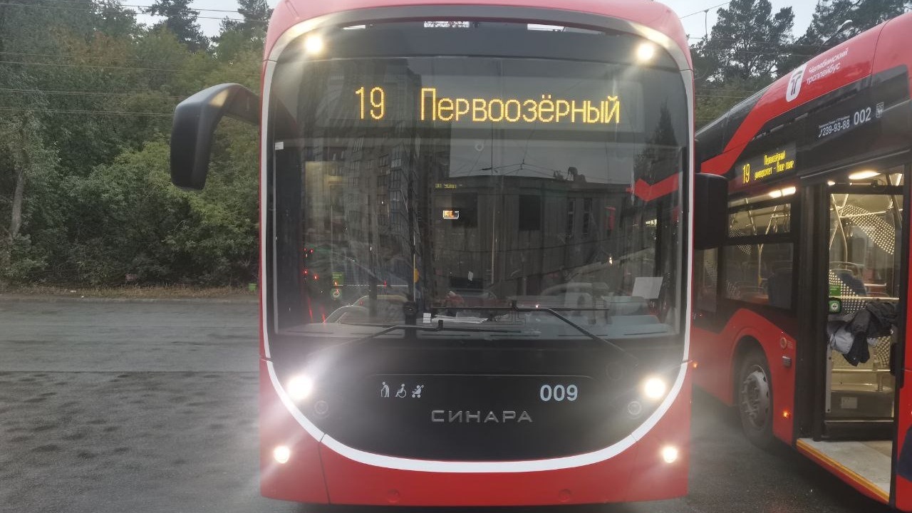 Хваленый красный троллейбус сошел с линии из-за системной ошибки в Челябинске