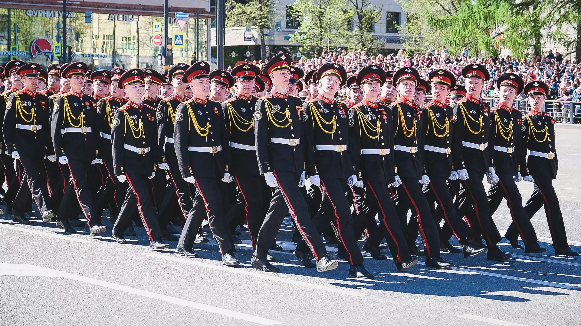 Центральные улицы Челябинска перекроют во время репетиции Дня Победы