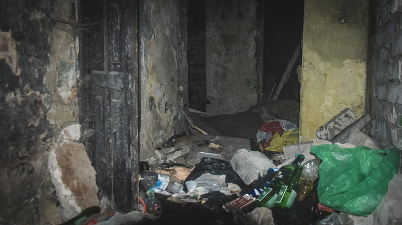 Челябинцы жалуются на разрушающийся дом, который дважды был признан аварийным