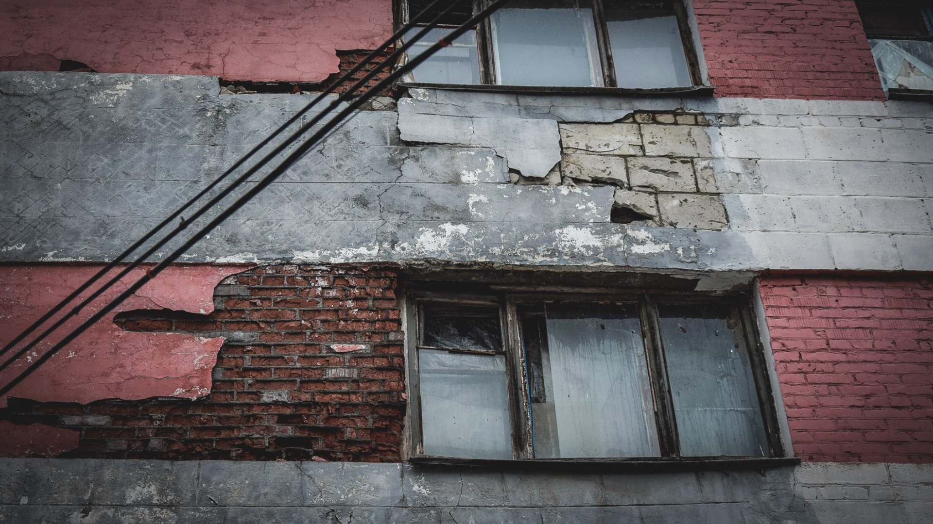 Более 100 человек расселили из аварийного жилья в Челябинске с начала года