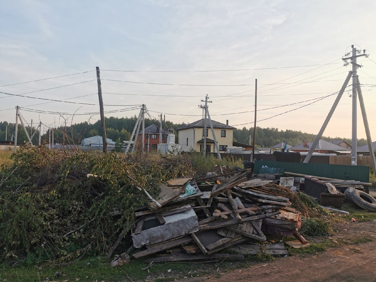 Крупногабаритный мусор перестали вывозить в Челябинской области