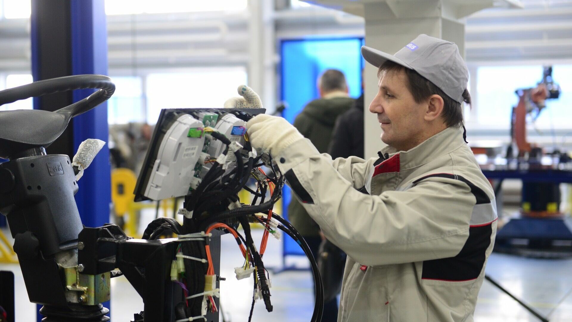 Новый завод по производству роботов начали строить в Челябинске