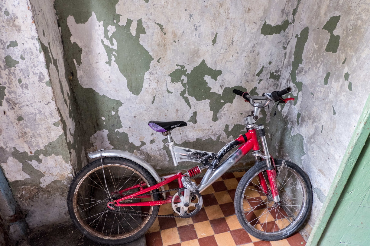 Разыскивают велосипедиста который сбил 2-летнего ребенка в Челябинске
