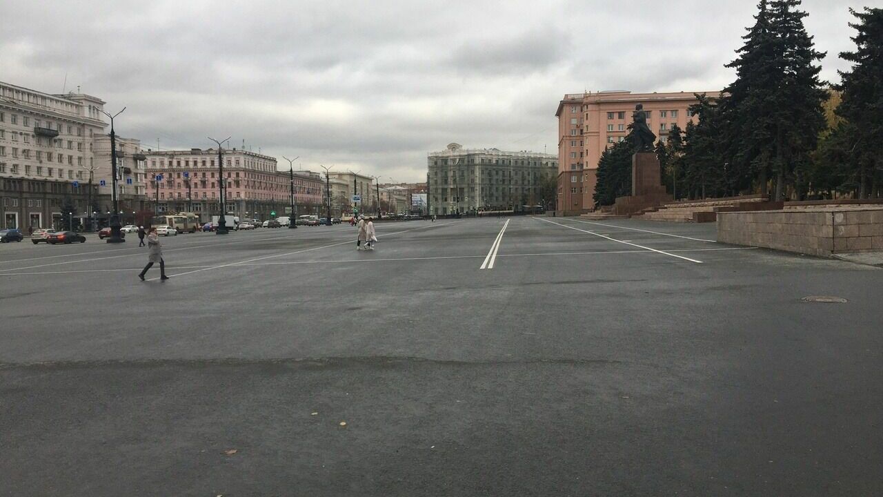 Площадь Революции в Челябинске