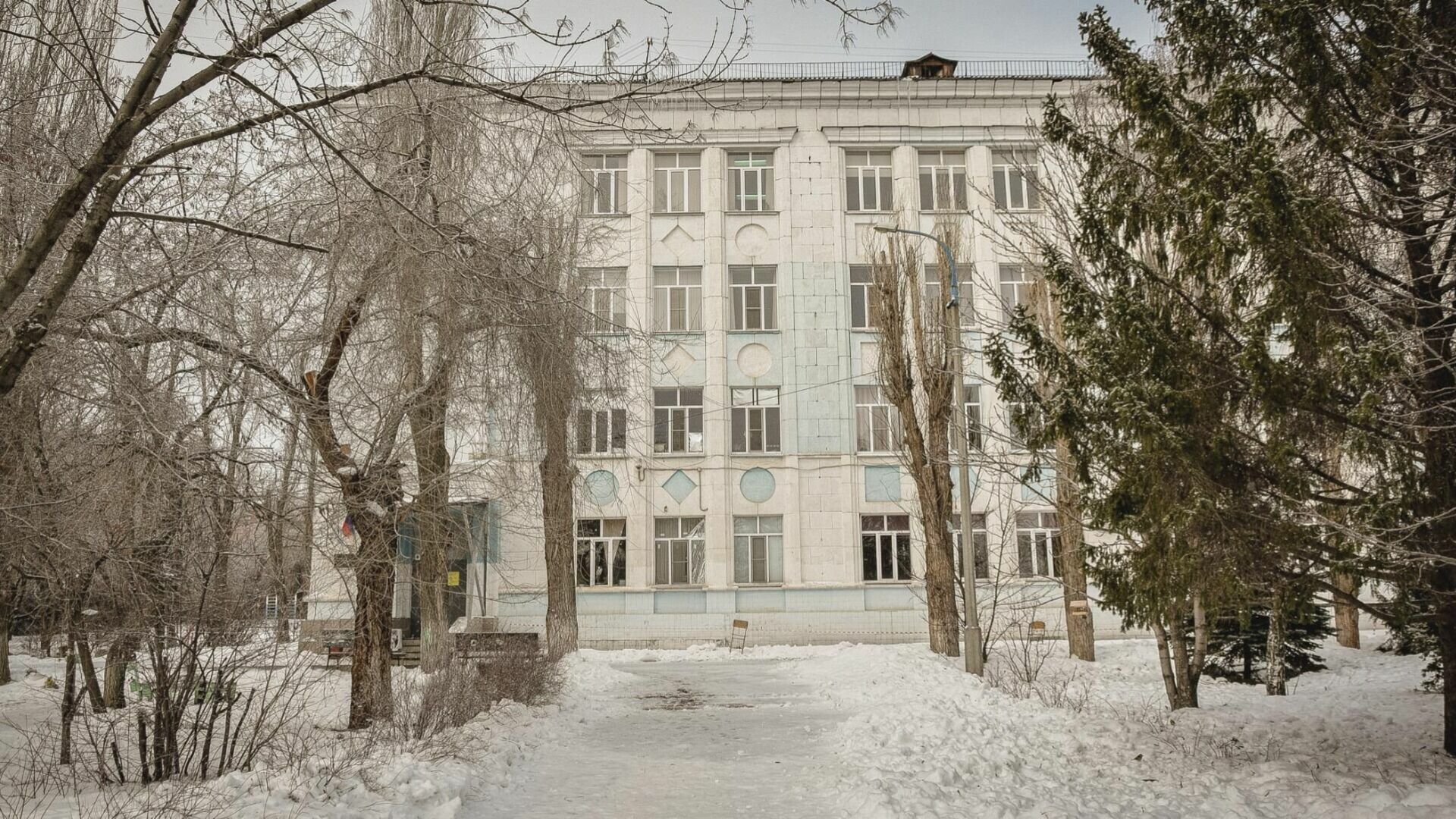 Новогодние каникулы для школьников продлевают в Челябинской области