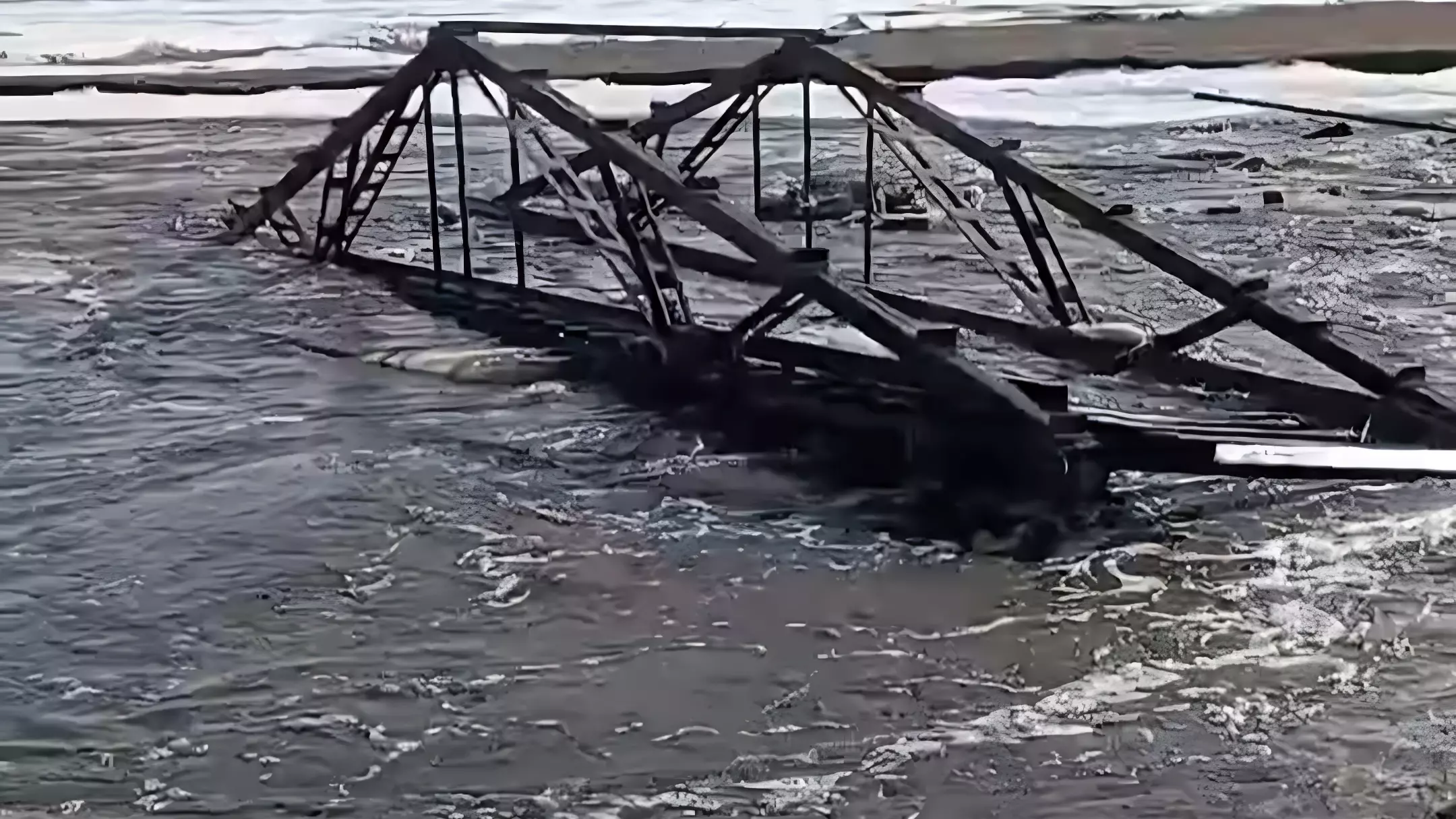 Паводком снесло мост в Нагайбакском районе