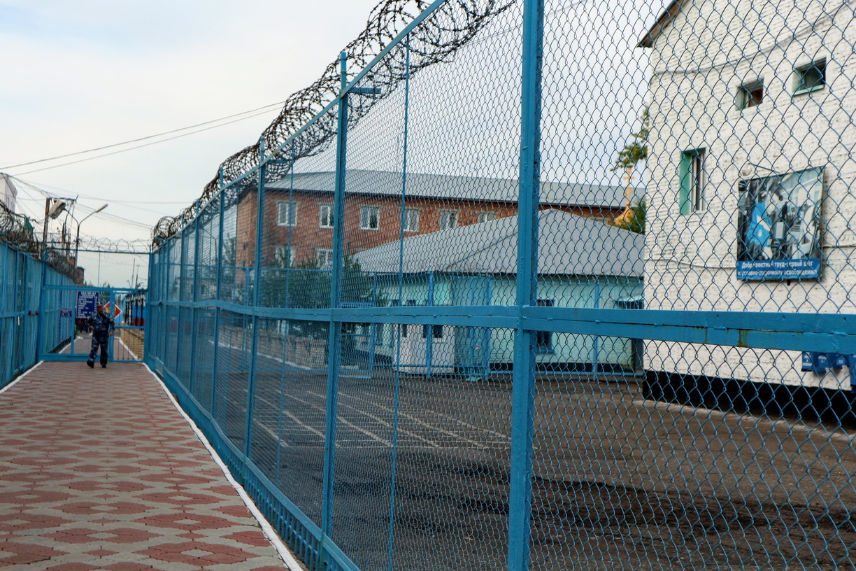 Семейная пара отправлена в тюрьму за махинации в сфере ЖКХ Челябинской области