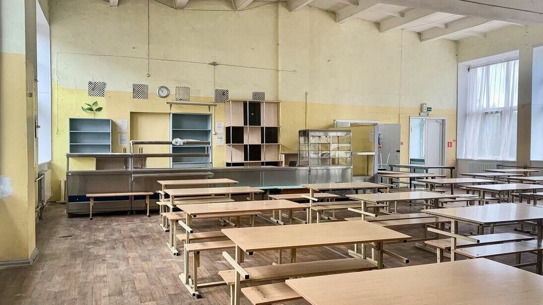 Отменили занятия в школах в районе Челябинской области