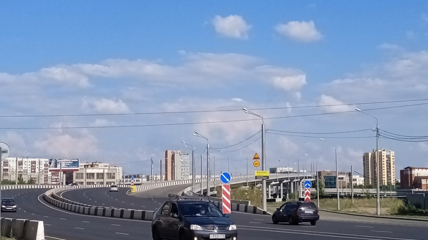 Развязка на улице Братьев Кашириных в Челябинске