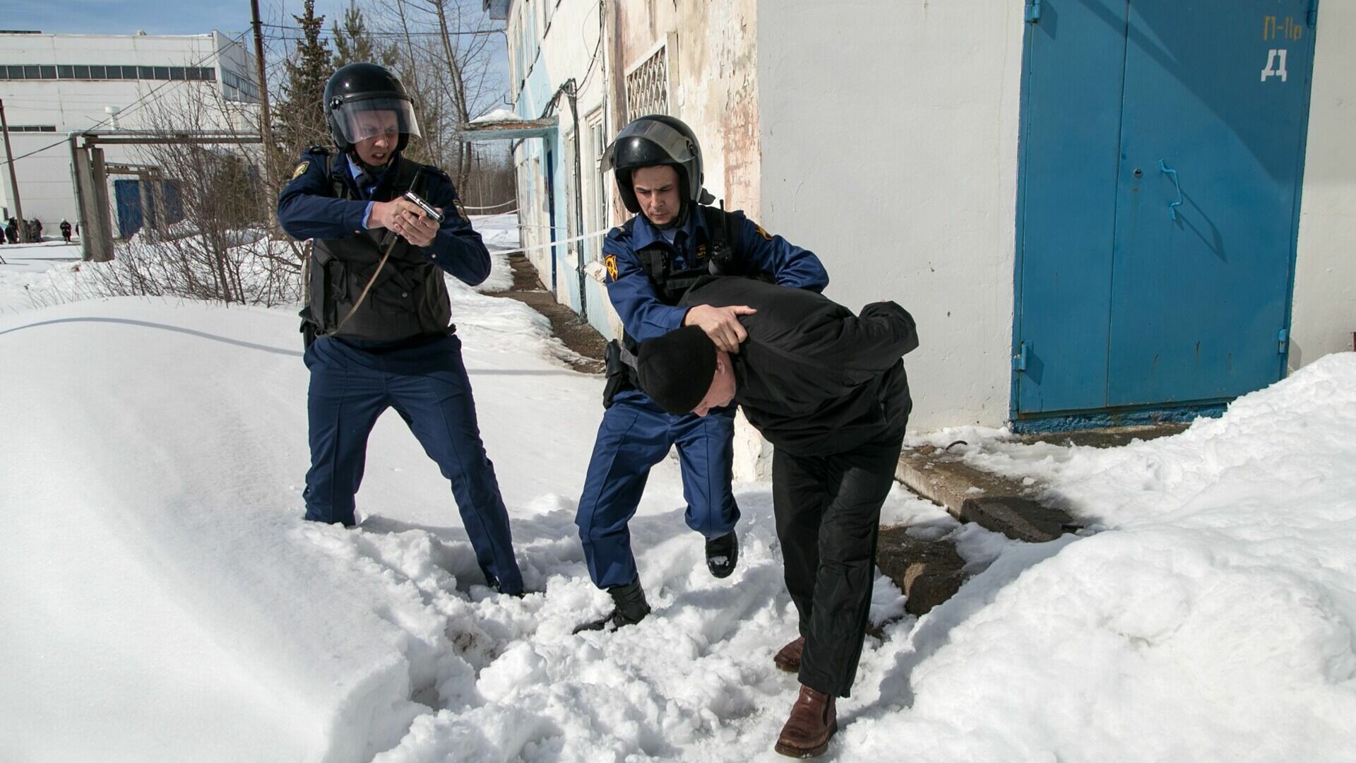 О преступниках, угрожающих сотрудникам администрации Челябинска, рассказала мэр
