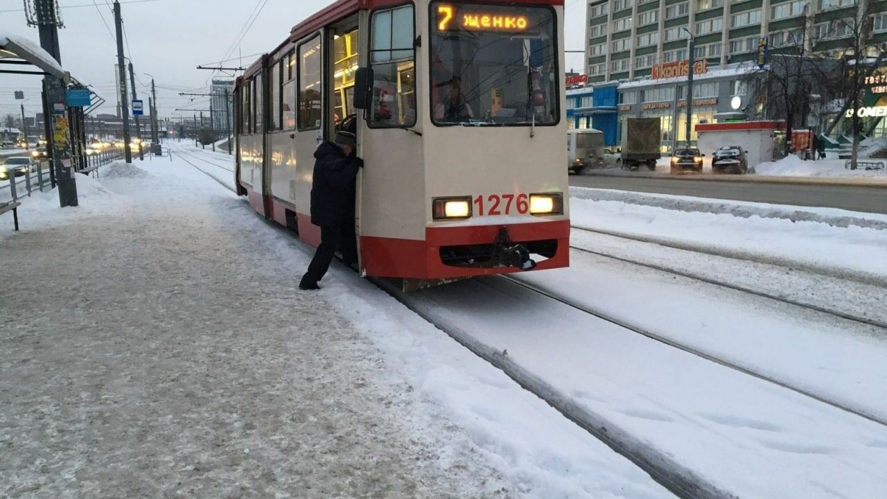 Остановилось движение трамваев в Челябинске