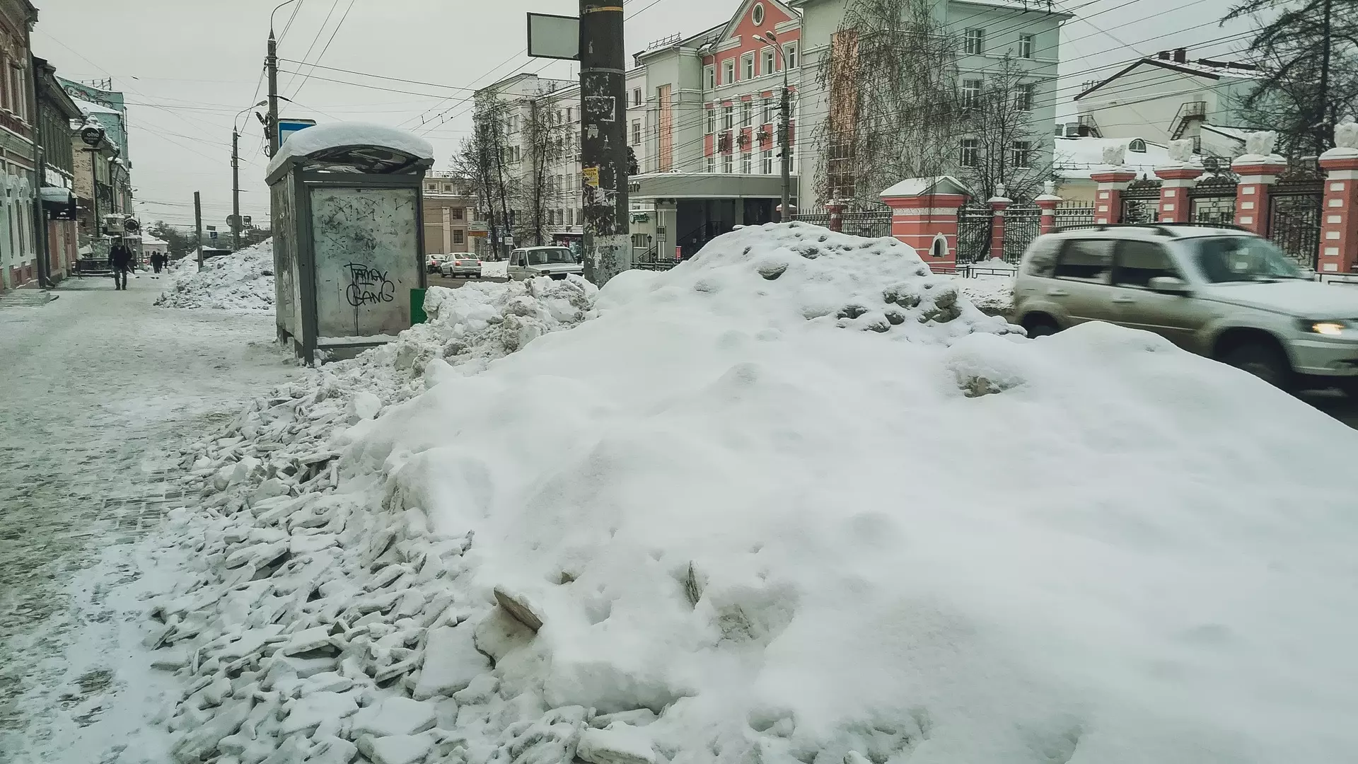 В Челябинске управляющие компании будут штрафовать за плохую уборку снега