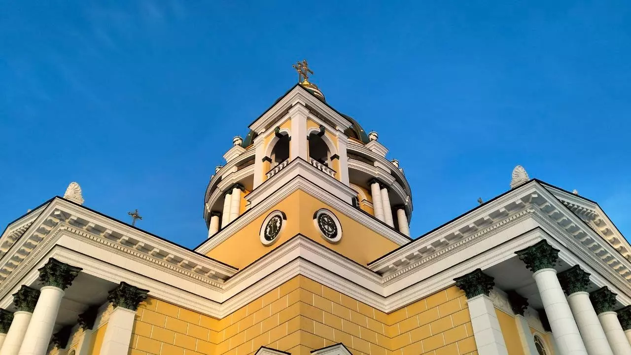 Кафедральный собор Рождества Христова в Челябинске