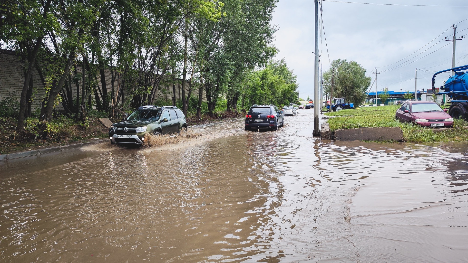 Штормовое предупреждение: мощные ливни пройдут в Челябинской области