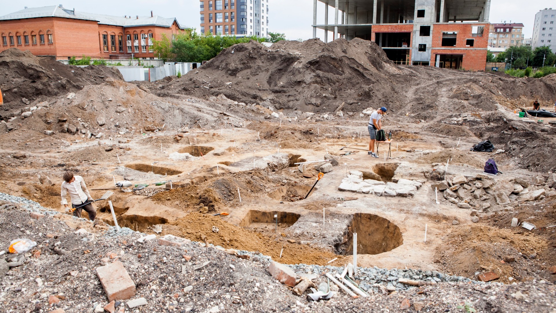 Археологические раскопки на улице Пушкина в Челябинске