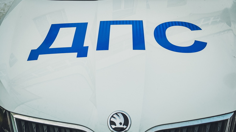Пьяный водитель на каршеринговой машине устроил аварию у здания ГИБДД в Челябинске